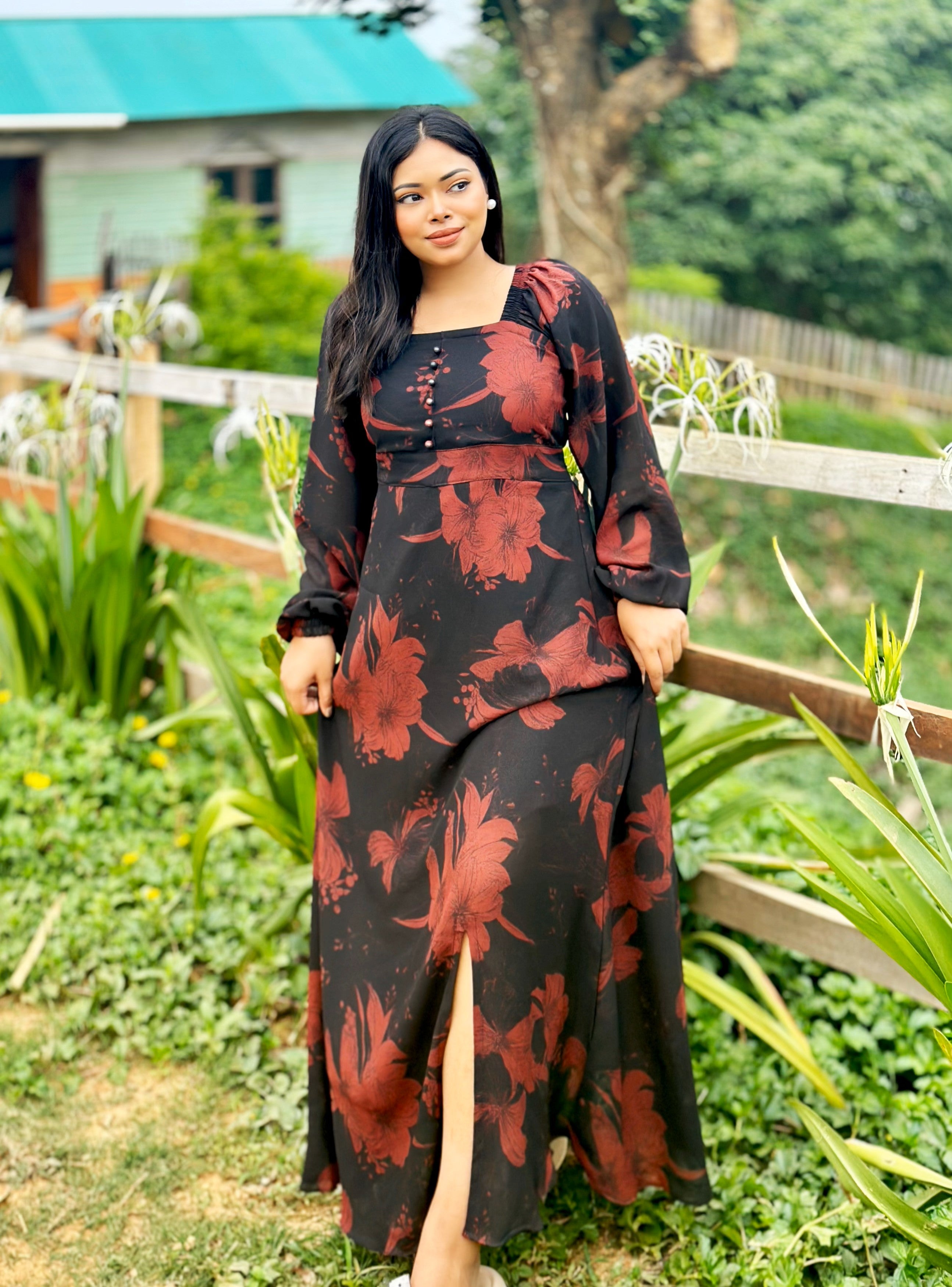 Ocean Slit Cut Gown || Long Beach Gown || Tour Gown || Black + Maroon Trendy Buzz Ocean Slit Cut Gown || Long Beach Gown || Tour Gown || Black + Maroon Trendy Buzz