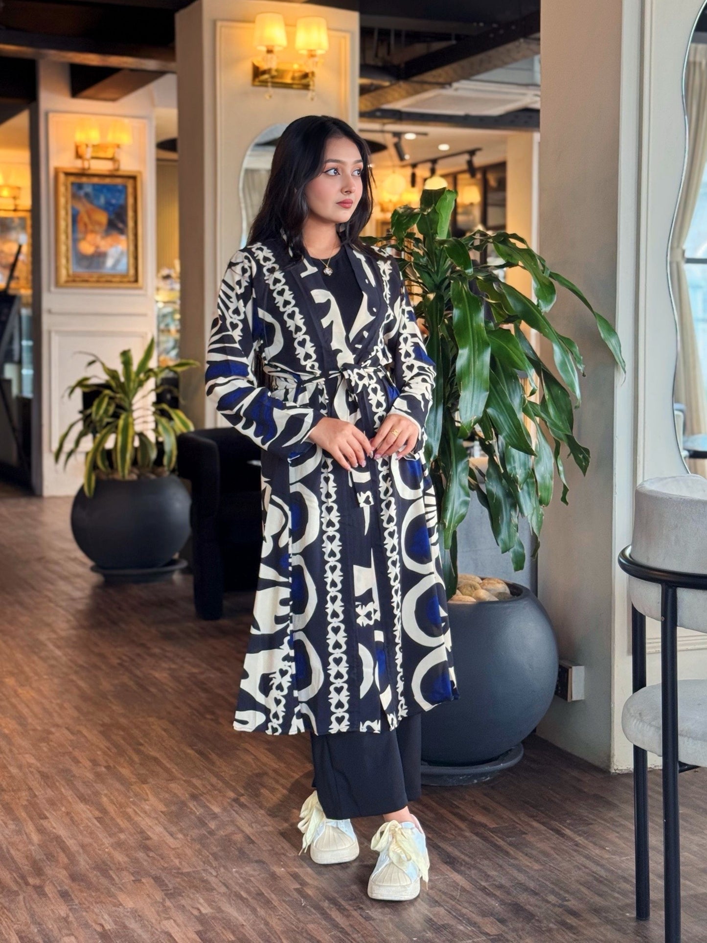 Ladies Long Shrug – Trendy Outerwear for Women || Abstract Botanical Leaf Print (Black,Blue,White)
