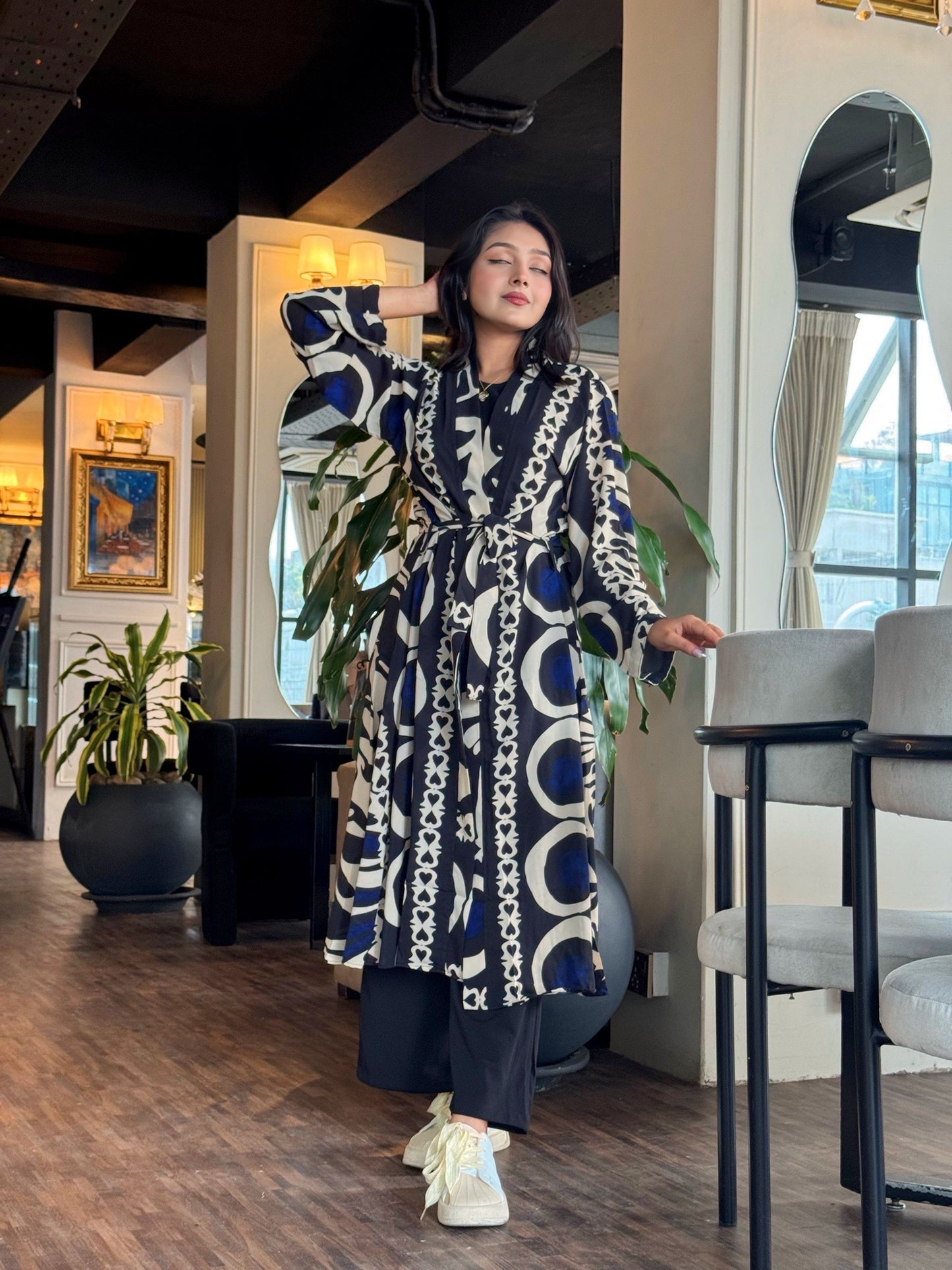 Ladies Long Shrug – Trendy Outerwear for Women || Abstract Botanical Leaf Print (Black,Blue,White)