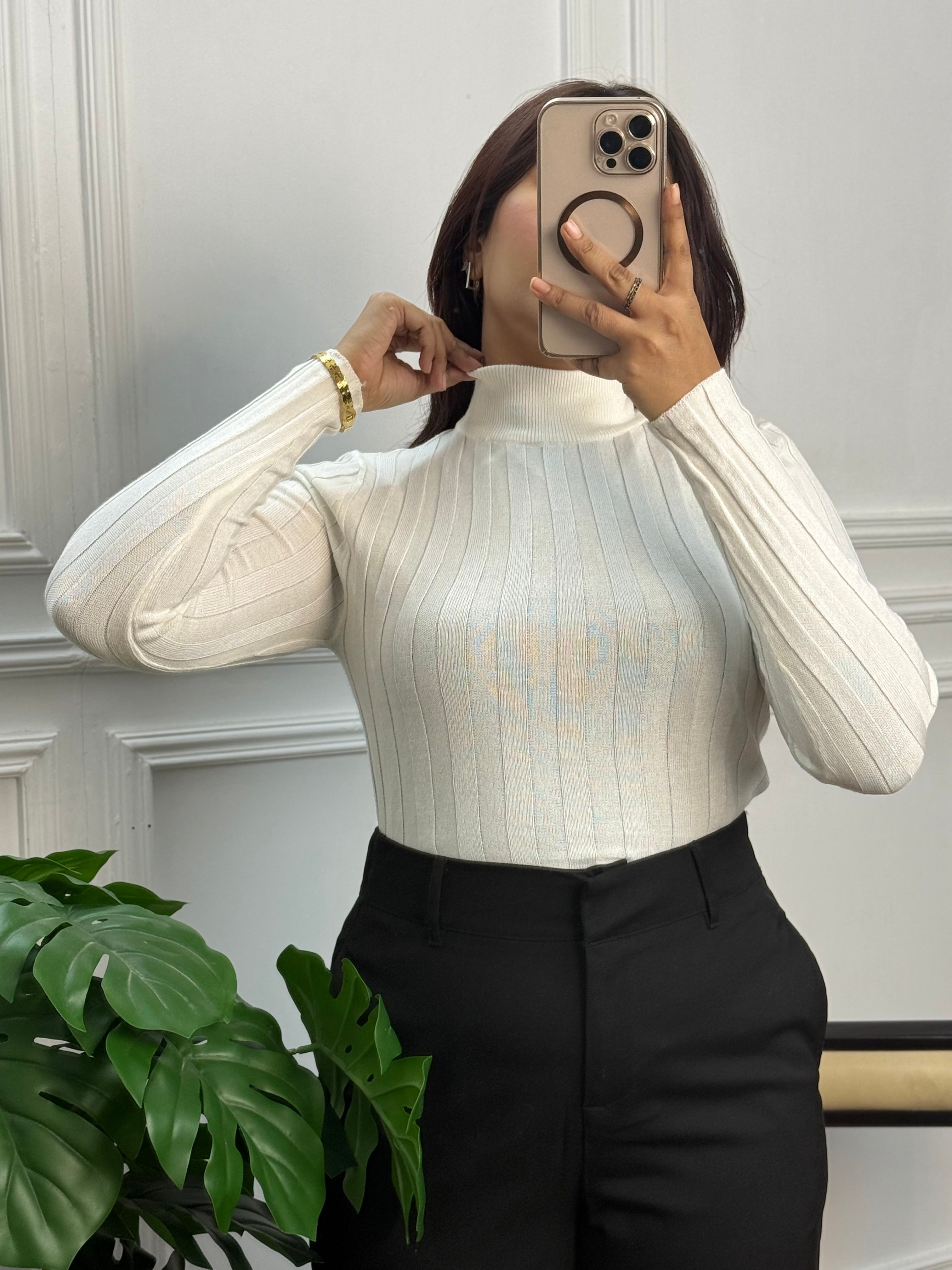 Winter Essential Crop Mock Neck Top – Full Sleeve Body-Warmer Style | White