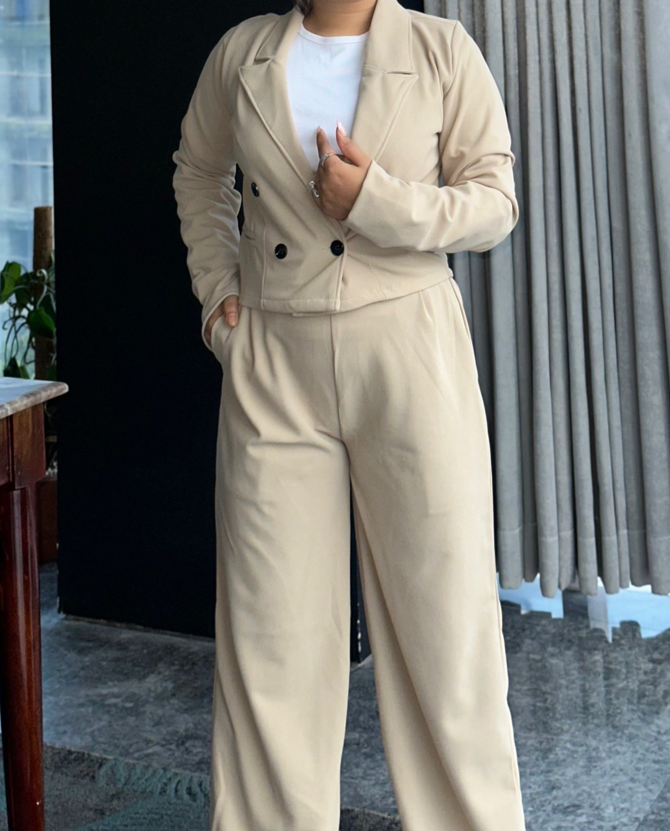 Ladies Crop Beige Blazer Set || Fashionable Blazer Suit || Women Blazer