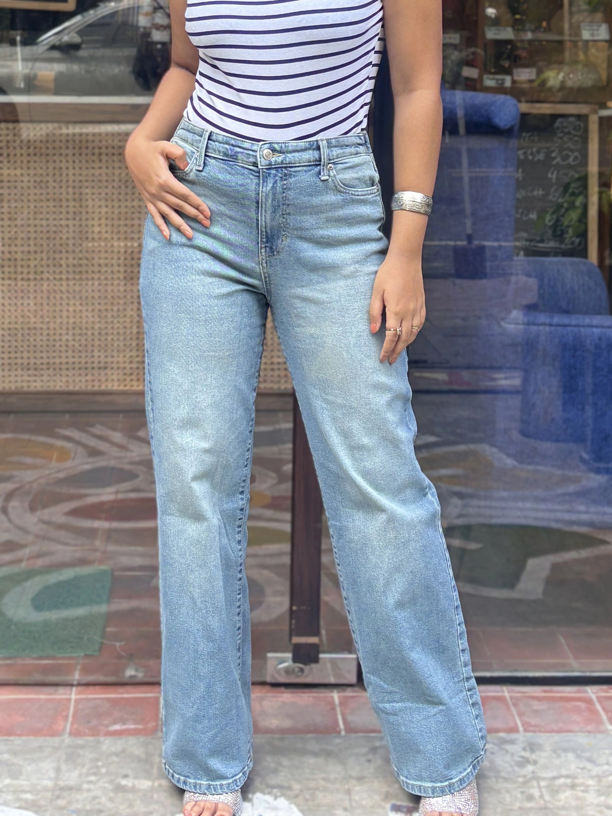 Wide Leg Baggy Jeans - Mid Blue | Women's High Waist Denim Pant