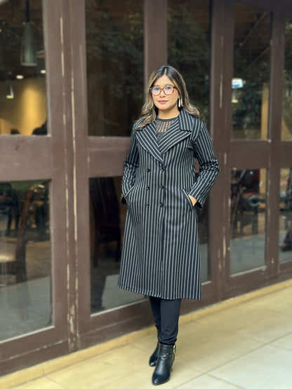 Special Ladies Long Overcoat in Formal Check || Black