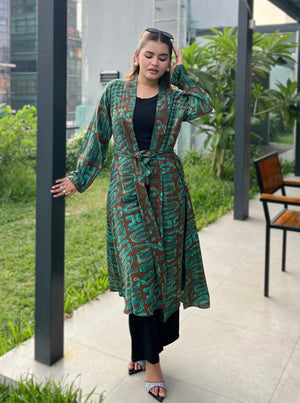 ladies premium long shrug from trendy buzz paired with wide leg formal pant &  round neck t-shirt. Full fit From trendy buzz.