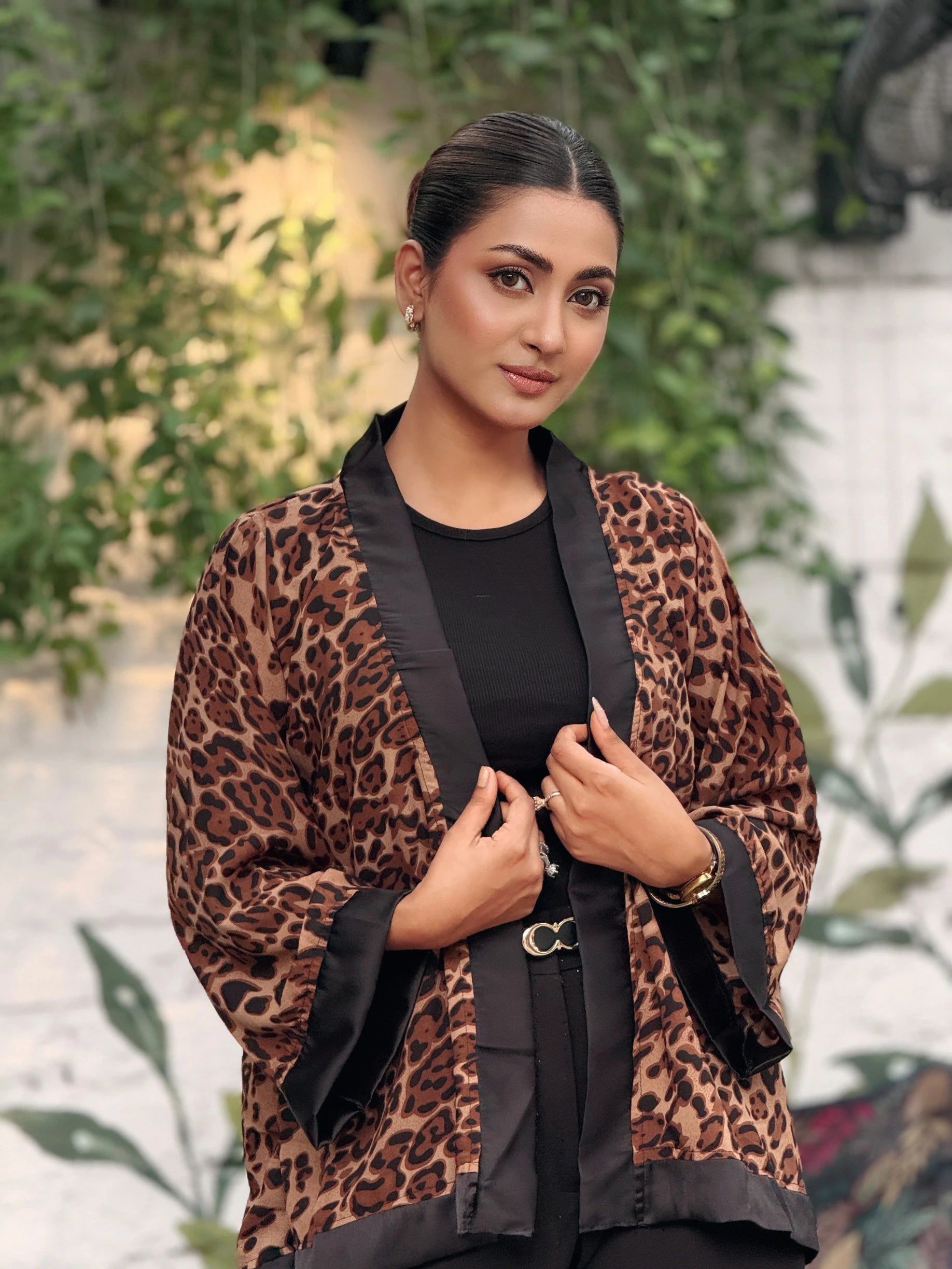 Ladies Short Kimono Leopard Print Front View – TrendyBuzz Bangladesh