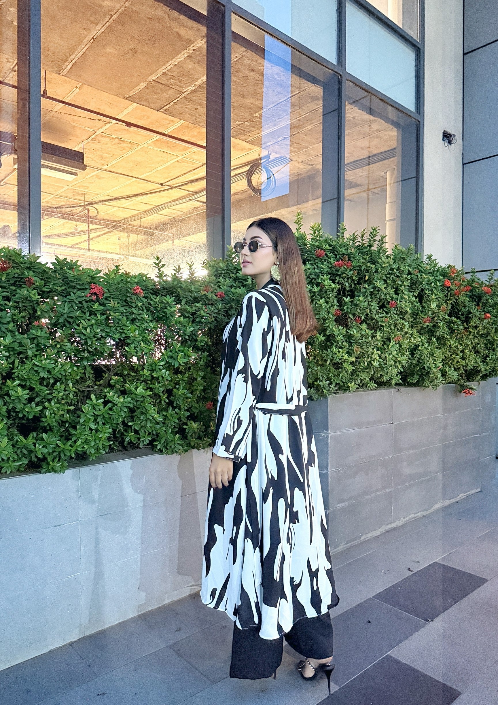 Ladies Long Shrug – Trendy Outerwear for Women || White Tiger