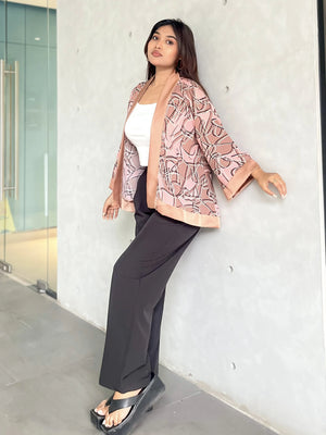 Dusty Pink Short Kimono – Chic Outer Layer for Women | TrendyBuzz