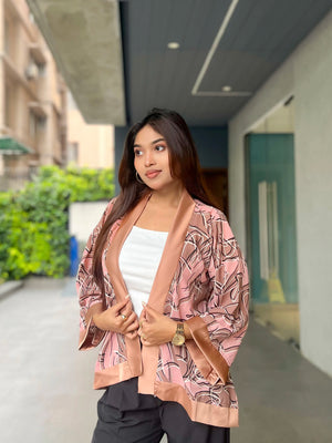 Dusty Pink Short Kimono – Chic Outer Layer for Women | TrendyBuzz