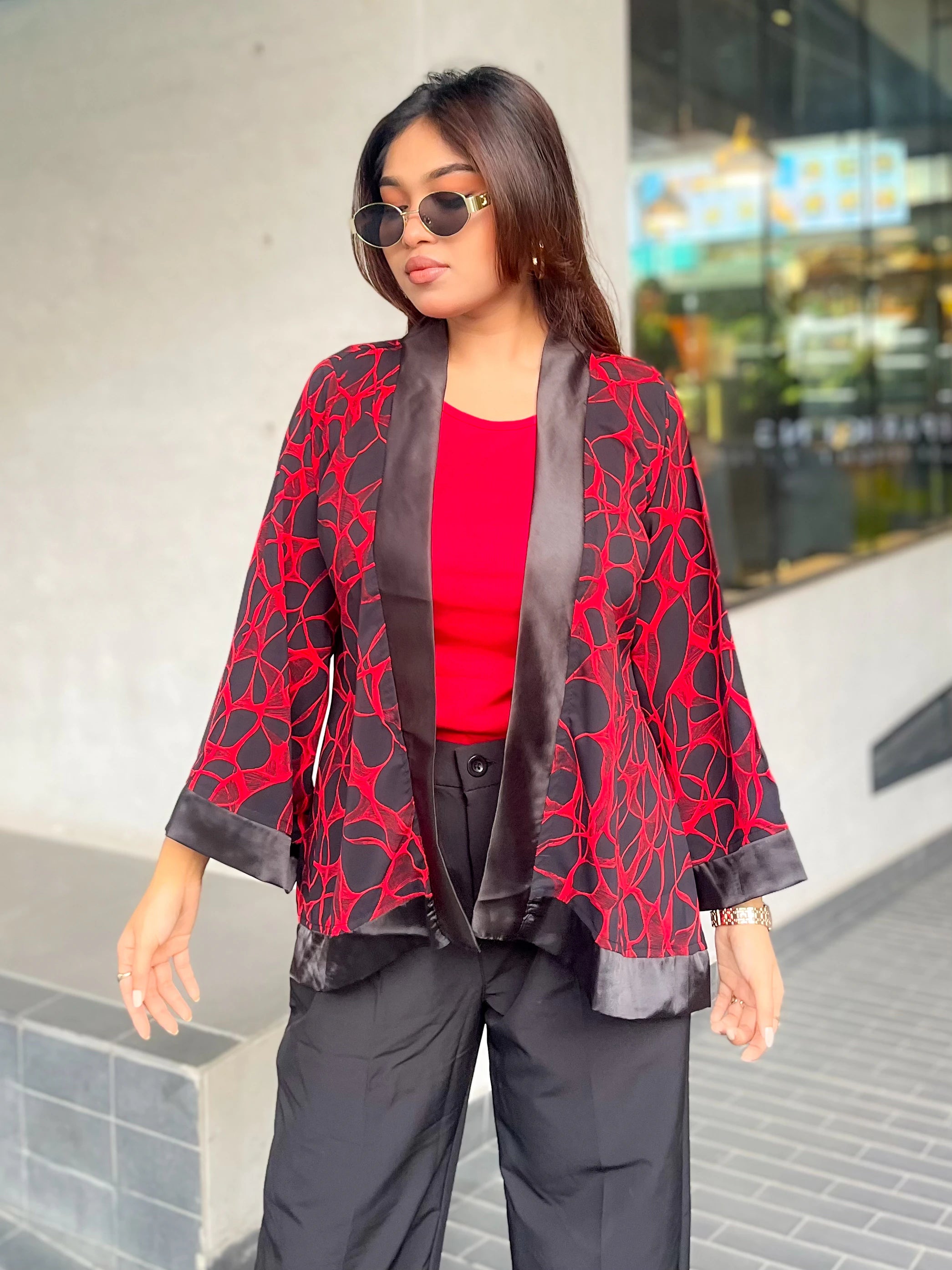 Buy This Red Pulse Short Kimono for Summer Essentrail Pairing With Red Sleeveless Crop Top & Black Pant. Trendy Buzz.