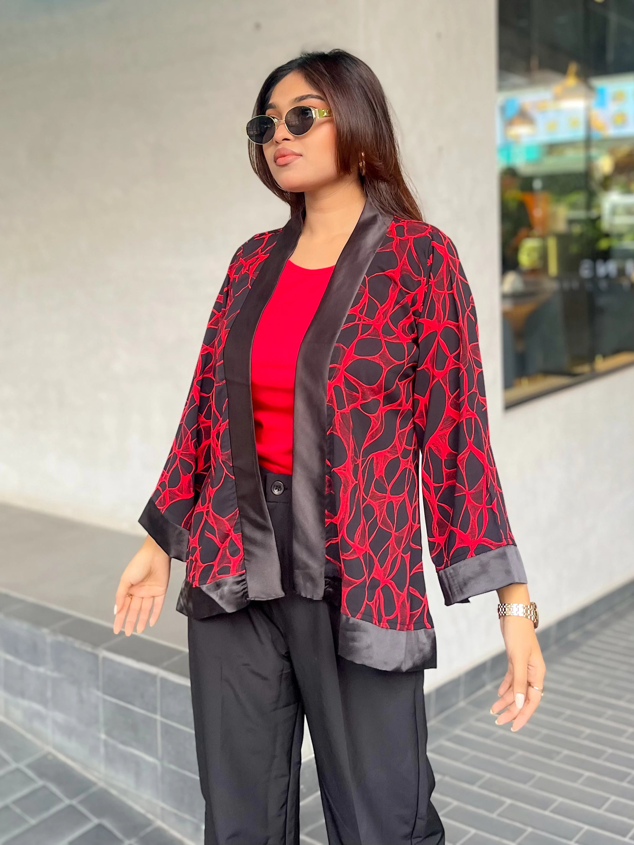 Buy This Red Pulse Short Kimono for Summer Essentrail Pairing With Red Sleeveless Crop Top & Black Pant. Trendy Buzz.