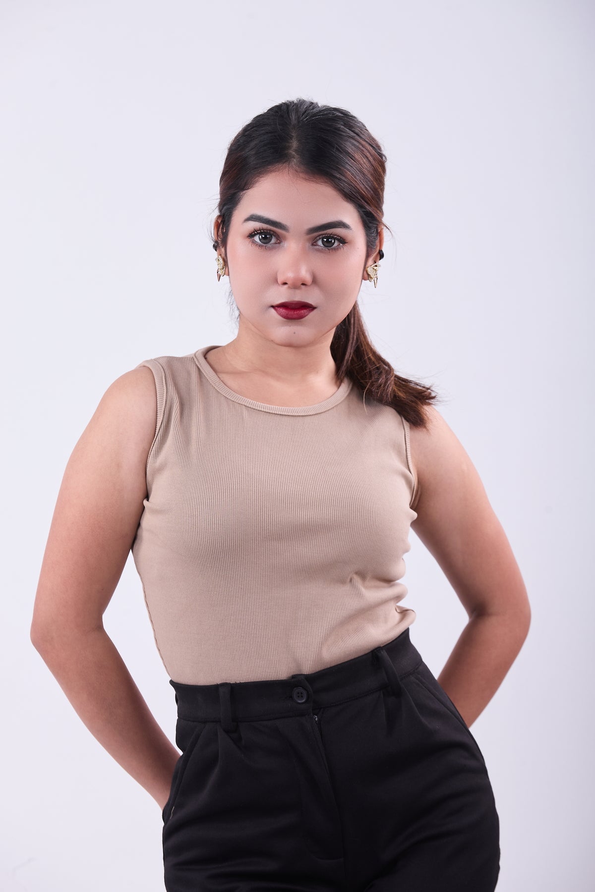 Ladies Sleeveless Crop Top – Basic Tank Top for Everyday Wear || Nude Beige