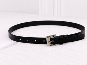 Black square buckle belt for women by Trendy Buzz