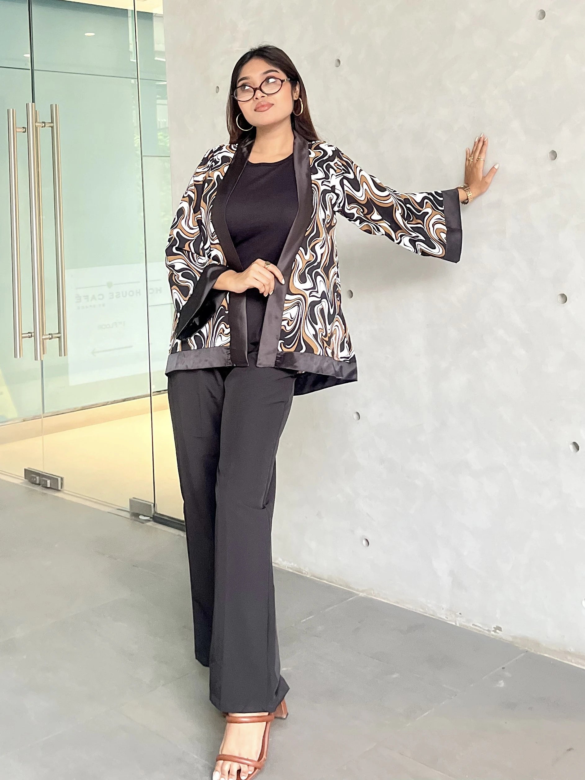 Mocha Marble Print Short Kimono – Chic Outer Layer for Women | TrendyBuzz