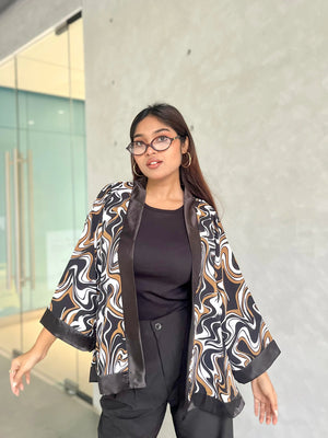 Mocha Marble Print Short Kimono – Chic Outer Layer for Women | TrendyBuzz