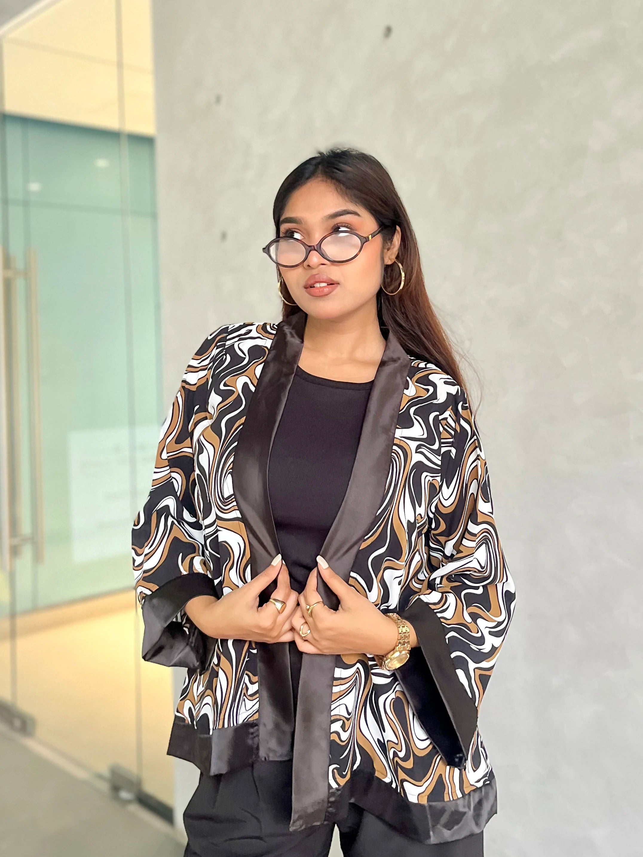 Mocha Marble Print Short Kimono – Chic Outer Layer for Women | TrendyBuzz