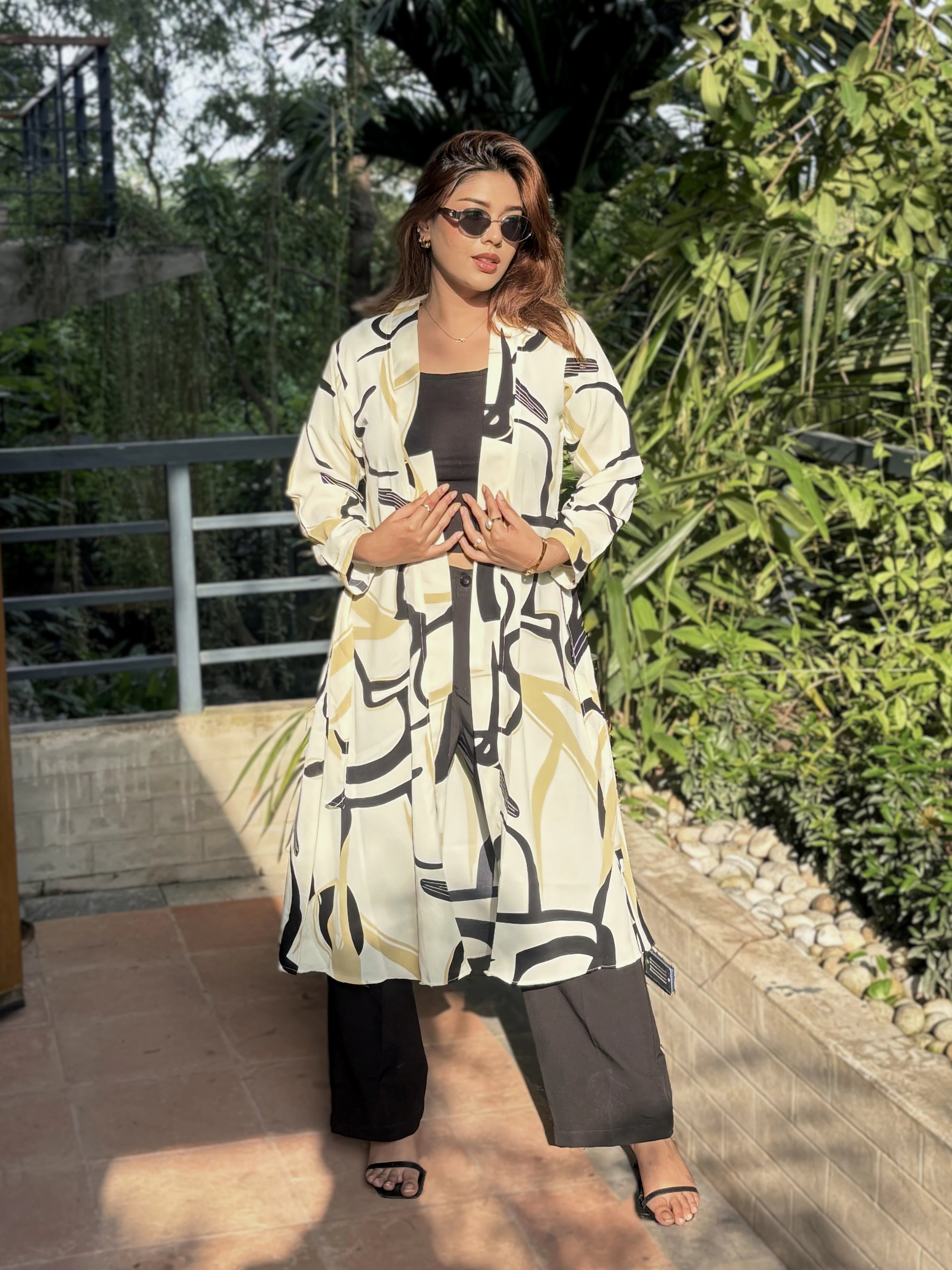 Golden Ivory Long Shrug – Abstract Elegance Printed Premium Layer for Women. Best western Fit that can be used as vacation fits, office days, summer hot days or more.Trendy Buzz.