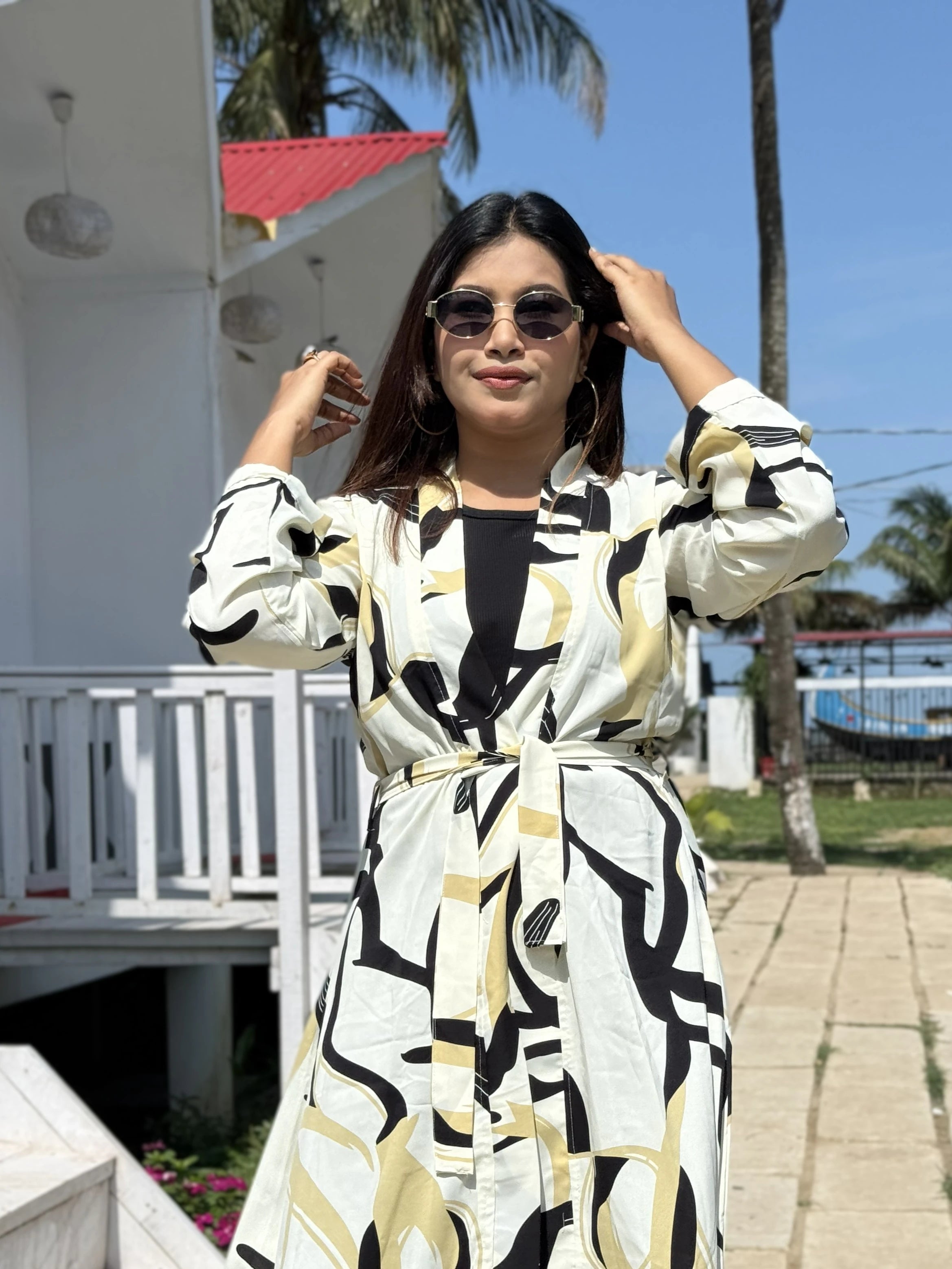 Golden Ivory Long Shrug – Abstract Elegance Printed Premium Layer for Women. Best western Fit that can be used as vacation fits, office days, summer hot days or more.Trendy Buzz.
