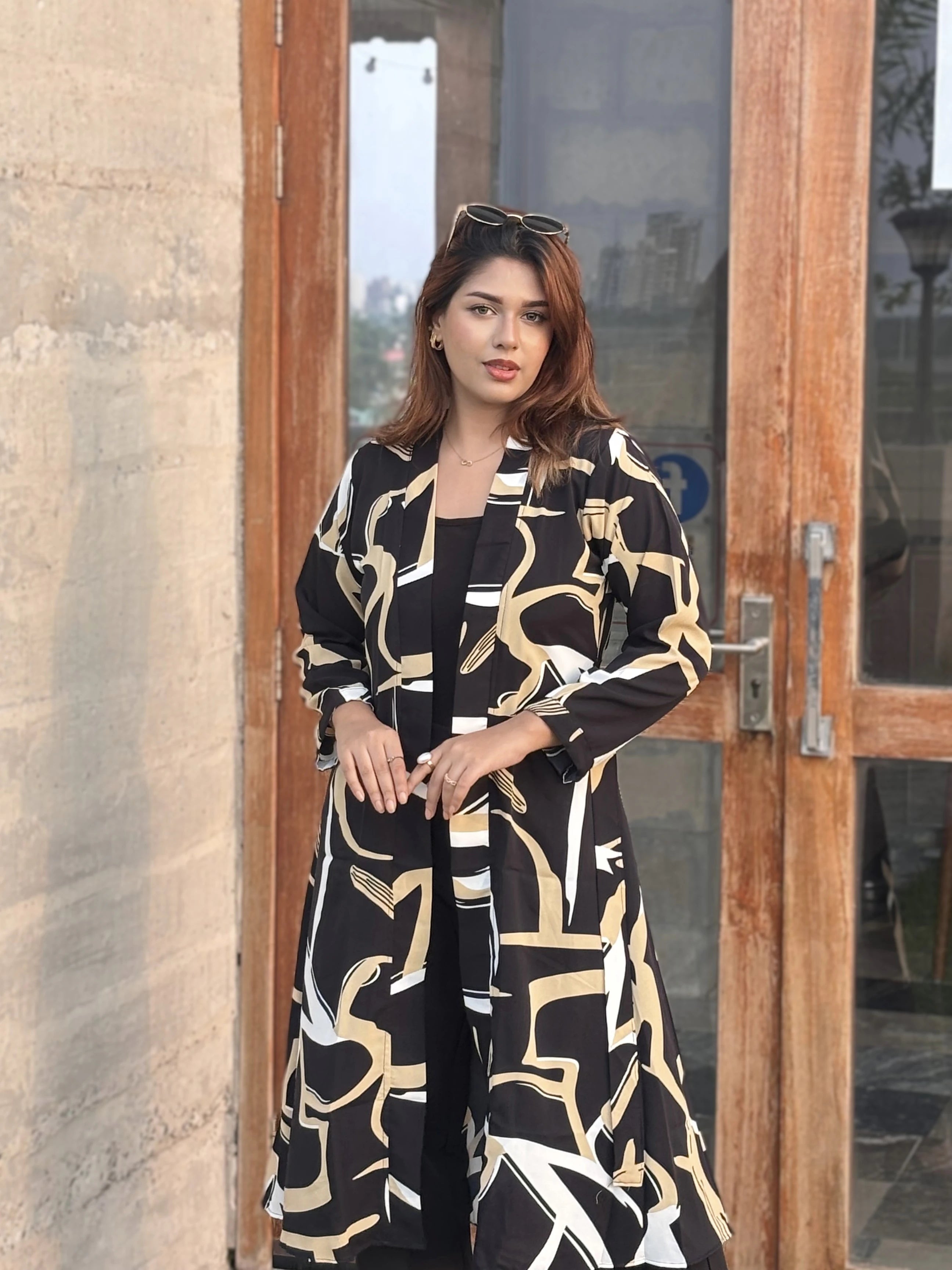 Earthline Black Printed Long Shrug – Premium Abstract Statement Layer for Women that can be used for Vacation days,Office busy days or Uni Fits in BD. Long Shrug that Defines your beauty. Trendy Buzz.