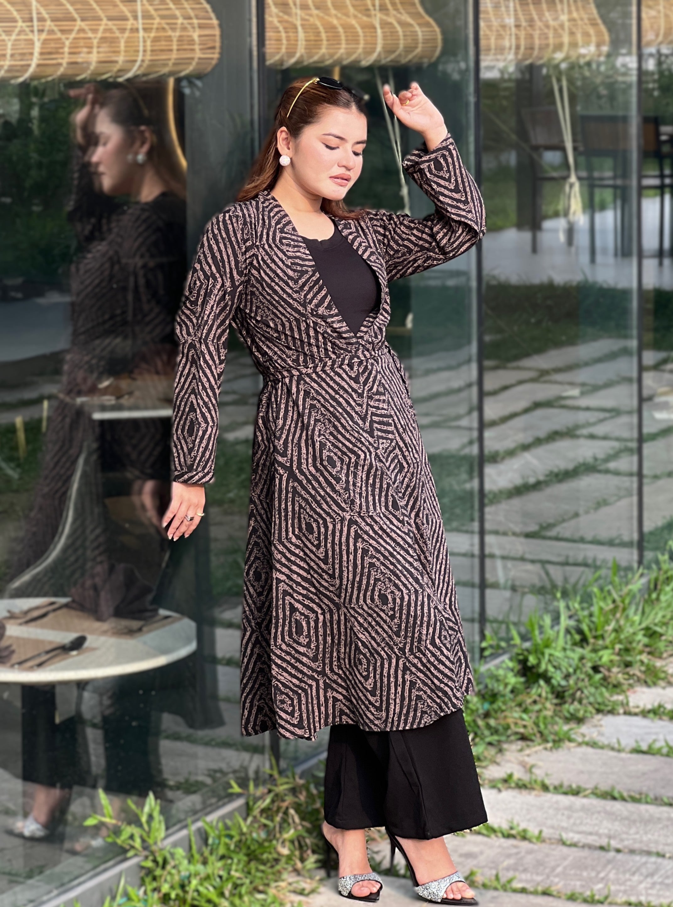 women wearing premium printted Long Shrug with inner round neck top + Formal pant from Trendy Buzz.
